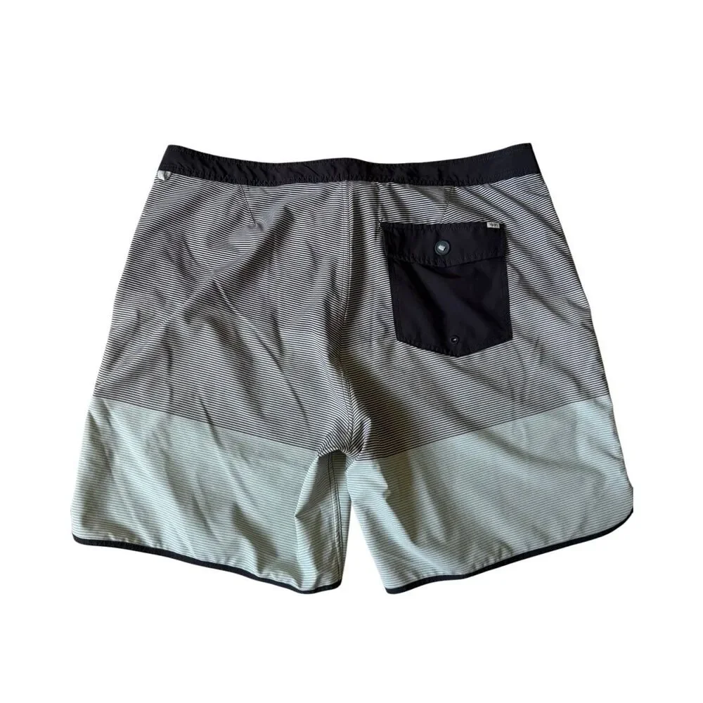 Vuori Cruise Boardshorts Swim Shorts V314 size 38